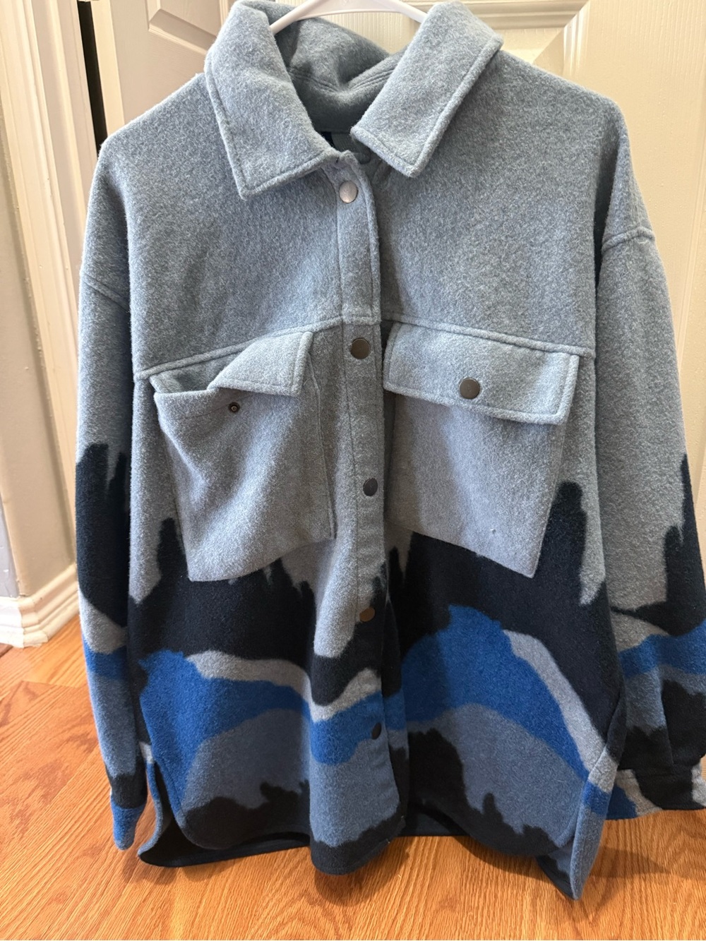 wild fable women’s Blue and Black Patterned Zip-Up Fleece Jacket